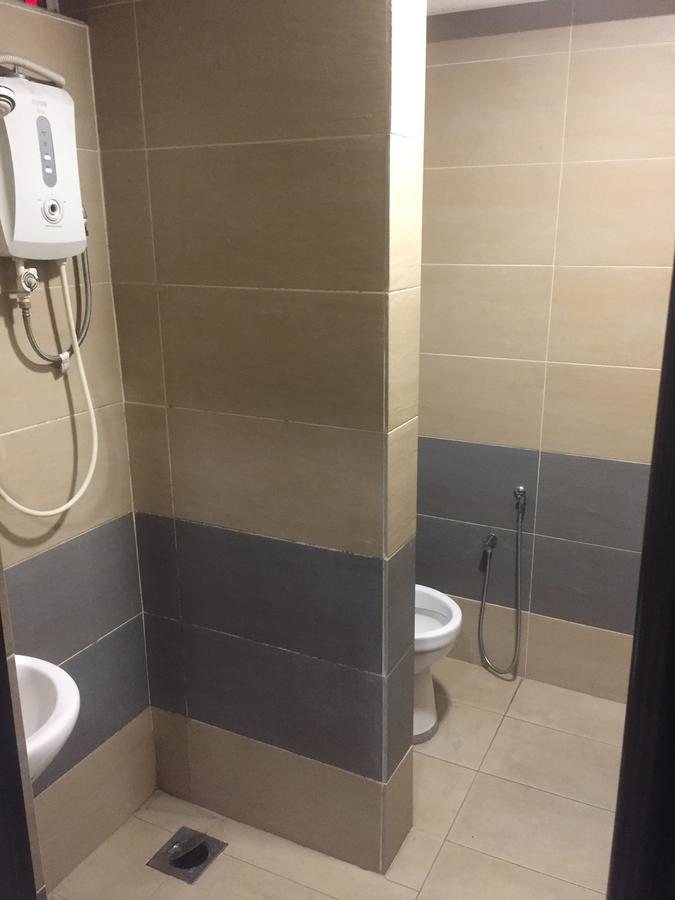 Desa House Hotel Кепонг Екстериор снимка